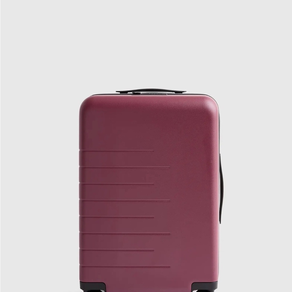 Quince Expandable Carryon Suitcase in Wine